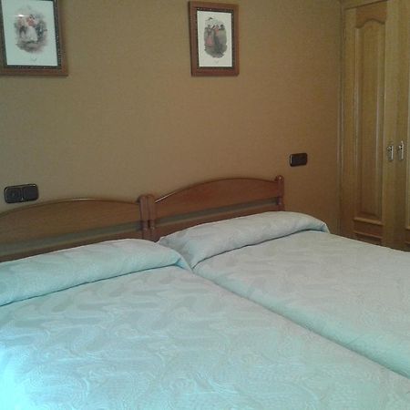 Hostal Les Bedules Oseja de Sajambre Room photo